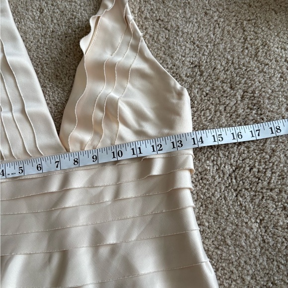 Forever 21 Vintage Y2K 2000s Champagne Statin Tiered Haulter Dres Size Small - Picture 11 of 15